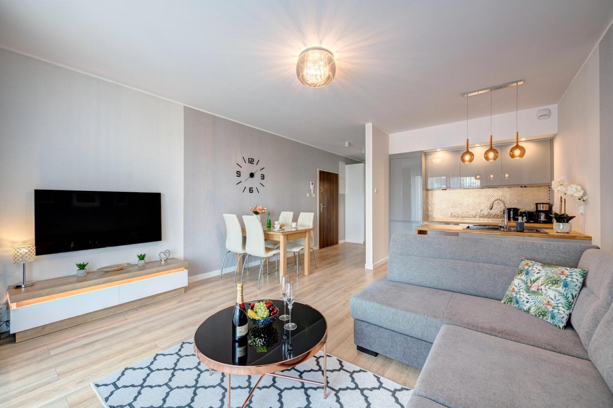 Live & Travel Apartments Number 1, Gdansk